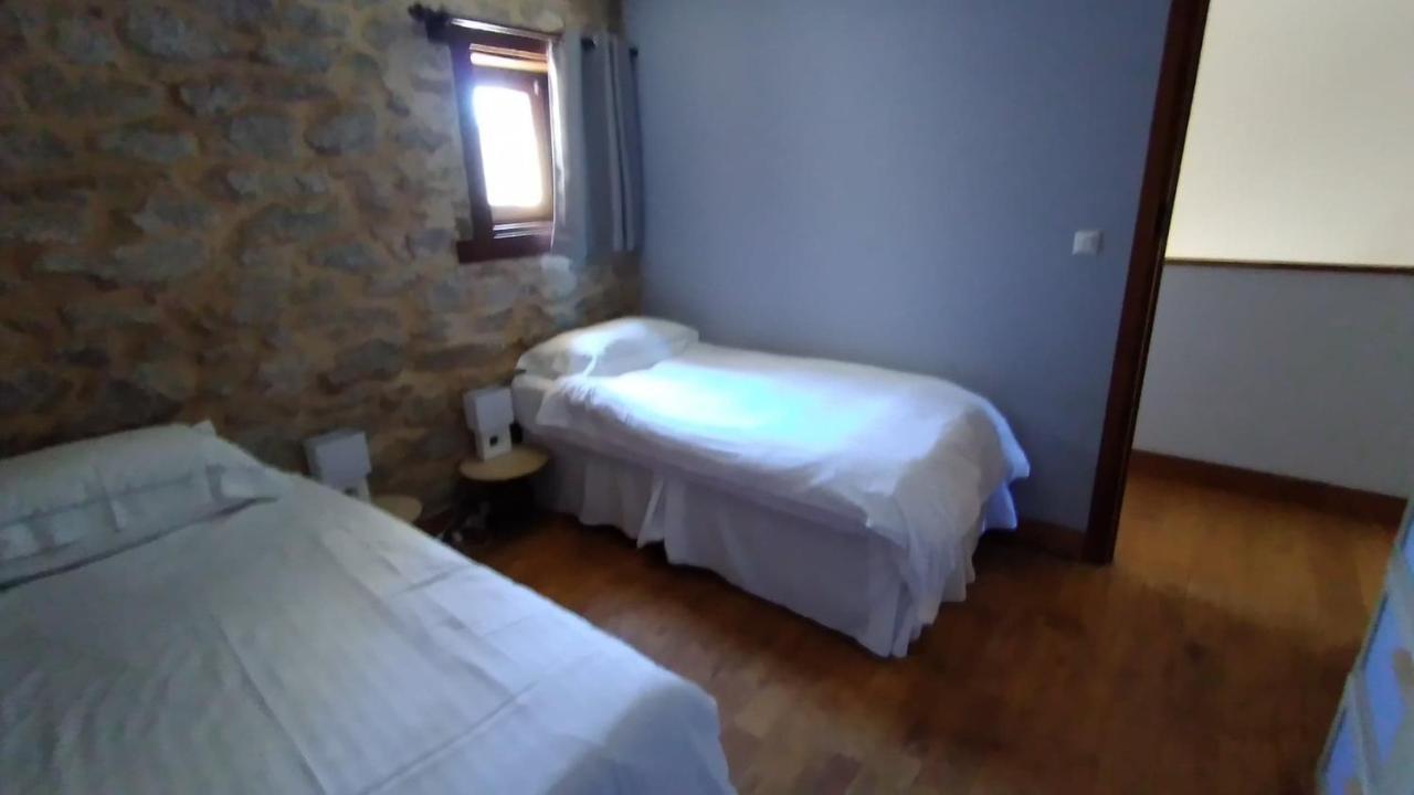 Character 2 Bed Cottage Within Walking Distance Of Bar/Restaurants Piegut-Pluviers Bagian luar foto