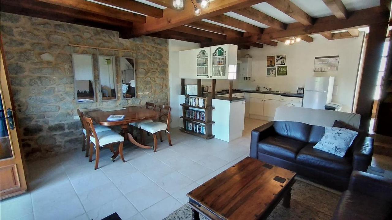 Character 2 Bed Cottage Within Walking Distance Of Bar/Restaurants Piegut-Pluviers Bagian luar foto