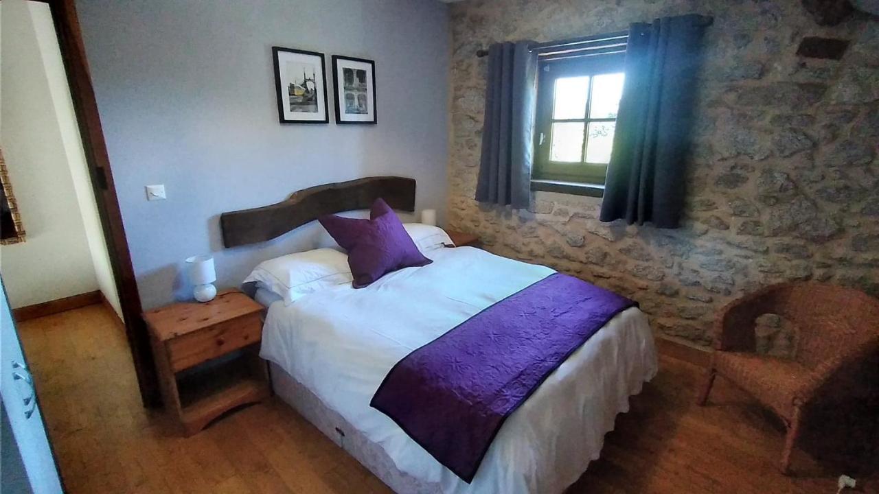Character 2 Bed Cottage Within Walking Distance Of Bar/Restaurants Piegut-Pluviers Bagian luar foto