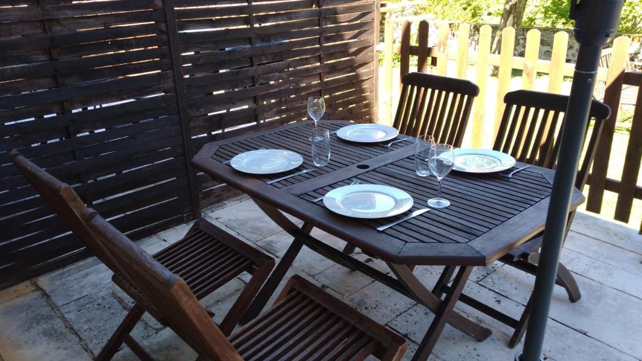 Character 2 Bed Cottage Within Walking Distance Of Bar/Restaurants Piegut-Pluviers Bagian luar foto