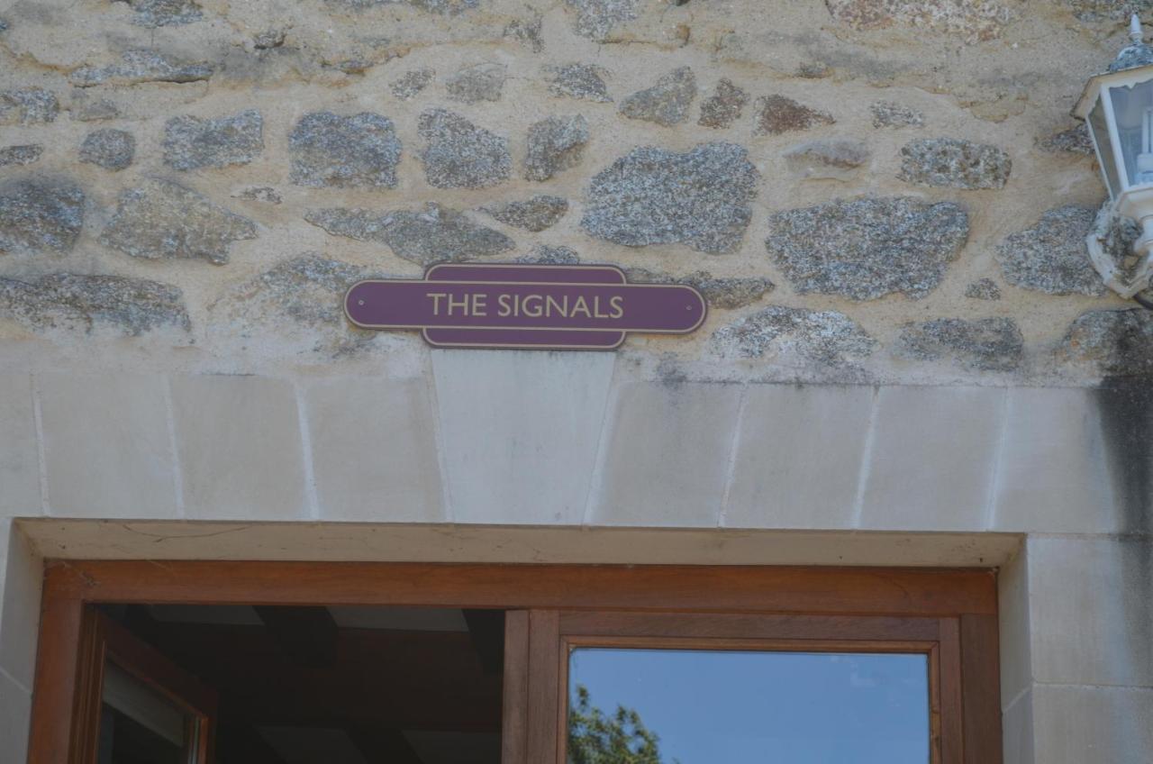 Character 2 Bed Cottage Within Walking Distance Of Bar/Restaurants Piegut-Pluviers Bagian luar foto