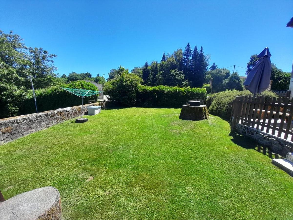 Character 2 Bed Cottage Within Walking Distance Of Bar/Restaurants Piegut-Pluviers Bagian luar foto