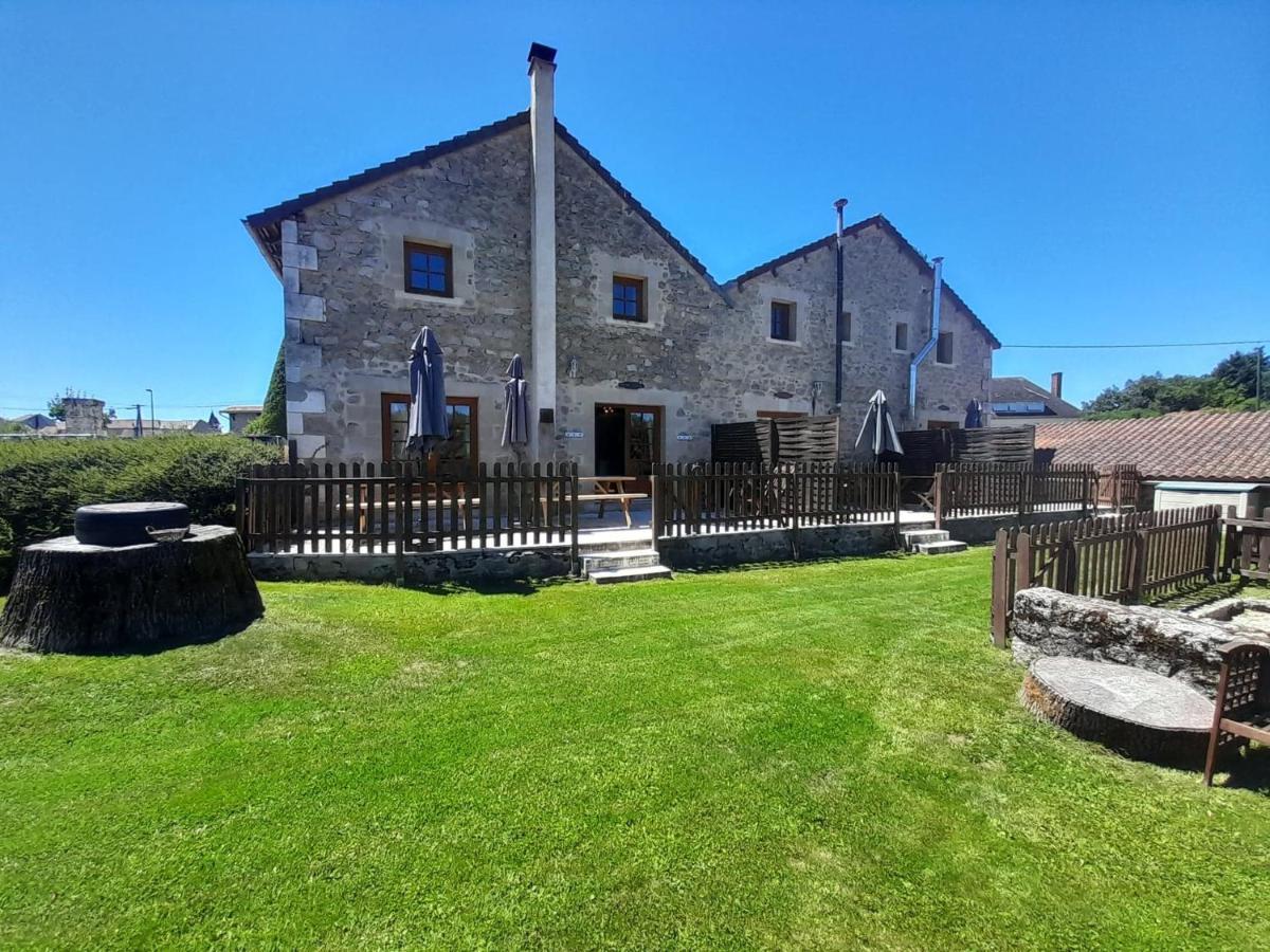 Character 2 Bed Cottage Within Walking Distance Of Bar/Restaurants Piegut-Pluviers Bagian luar foto